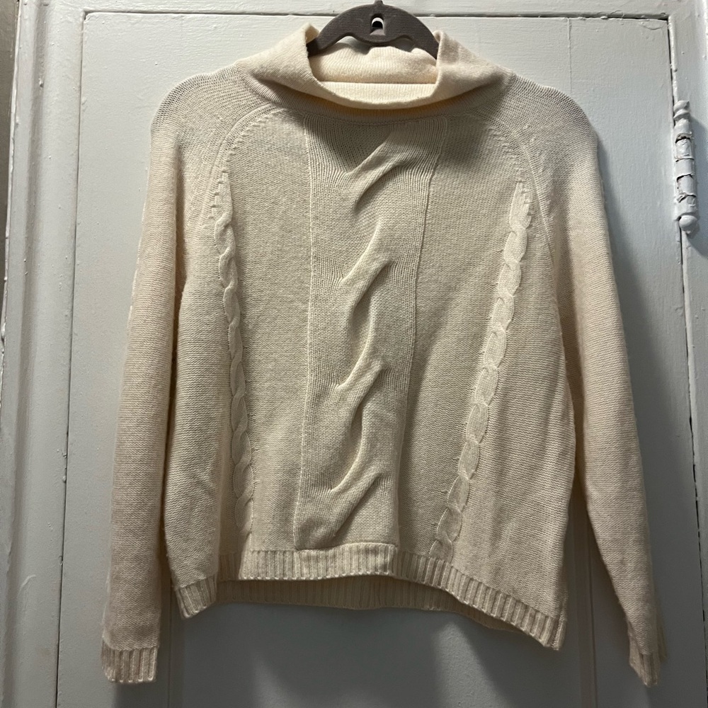 Qi Cashmere Sweater